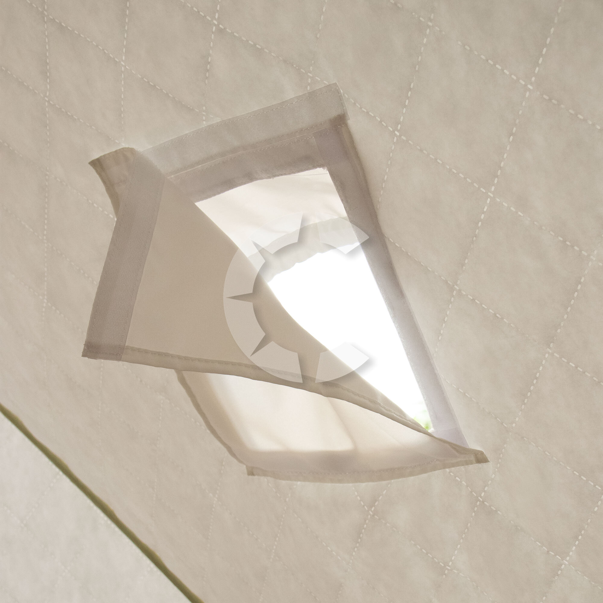 Палатка зимняя куб СЛЕДОПЫТ "Premium" 2,4х2,4 м, S по полу 5,7кв.м, 3 слоя, цв. оливковый/белый